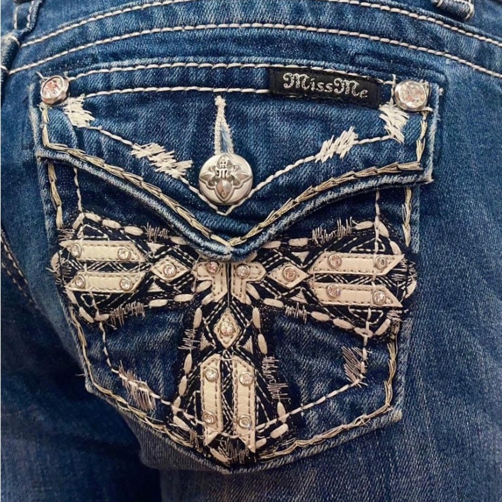 Miss me CROSS bling Signature boot jeans women’s size 28